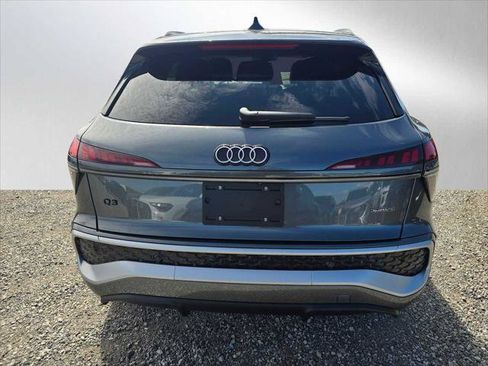 New 2026 Audi Q3 quattro 2.0T AWD/4WD image 4