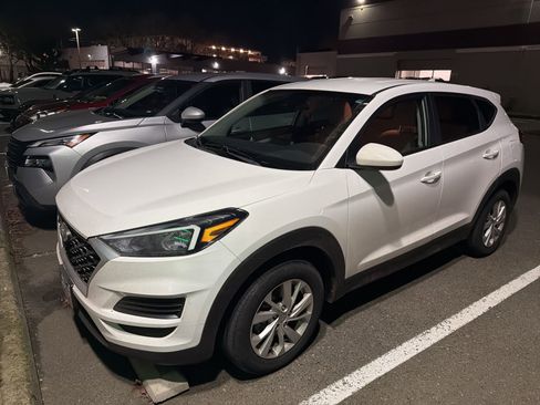 Used 2020 Hyundai Tucson SE w/ Cargo Package image 1
