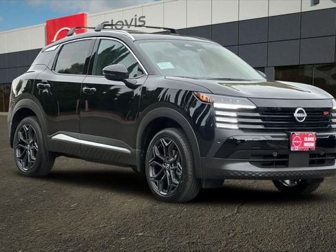 New 2026 Nissan Kicks SR image 10