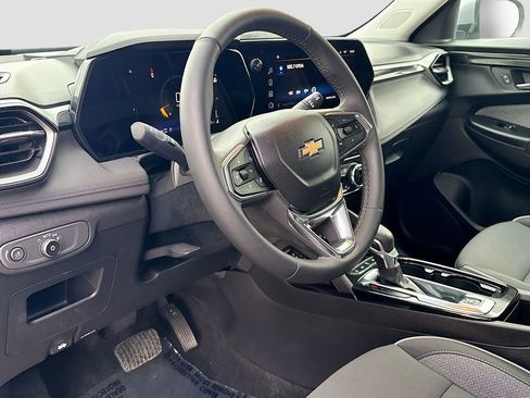 Used 2026 Chevrolet TrailBlazer LT w/ Convenience Package image 9