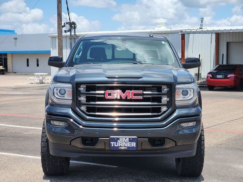 Used 2018 GMC Sierra 1500 SLT w/ All Terrain Package AWD/4WD image 2