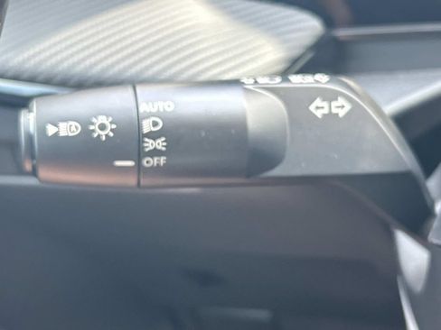 New 2026 Nissan Kicks SR w/ SR Premium Package FWD image 31