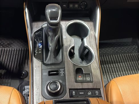 Used 2020 Toyota Highlander Platinum image 34