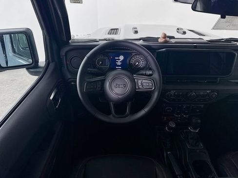 New 2026 Jeep Gladiator Rubicon w/ Safety Group image 24