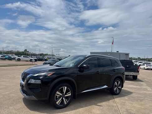 Certified 2023 Nissan Rogue SL w/ SL Premium Package FWD image 6
