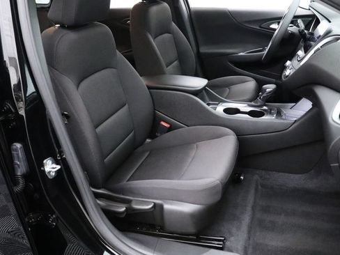 Used 2022 Chevrolet Malibu LS FWD image 17