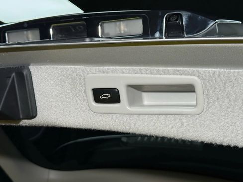 Used 2011 Lexus RX 350 2WD image 18