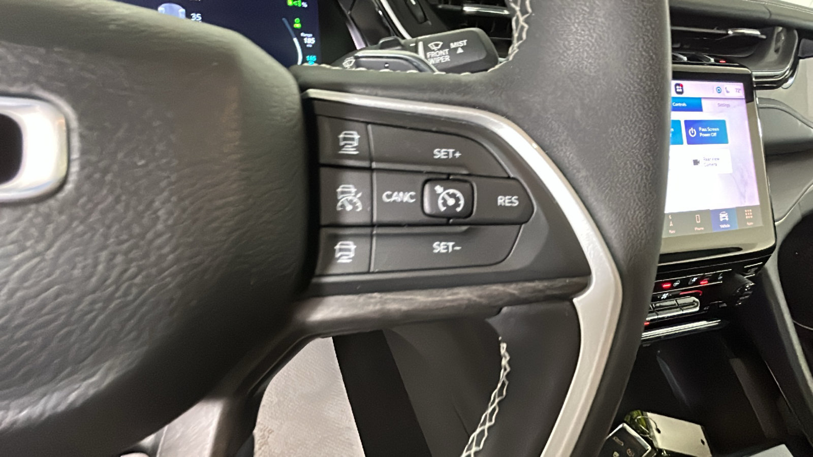 Used 2022 Jeep Grand Cherokee Limited 4xe w/ Luxury Tech Group II AWD/4WD image 21