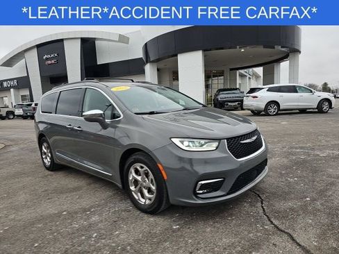Used 2022 Chrysler Pacifica Limited image 2
