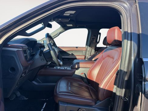 Used 2024 Ford Expedition Max Limited image 10