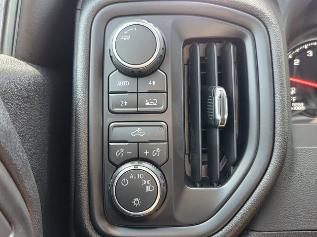 Used 2026 Chevrolet Silverado 1500 Custom AWD/4WD image 19