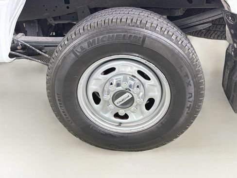 Used 2017 Ford F250 XL w/ Power Equipment Group AWD/4WD image 29