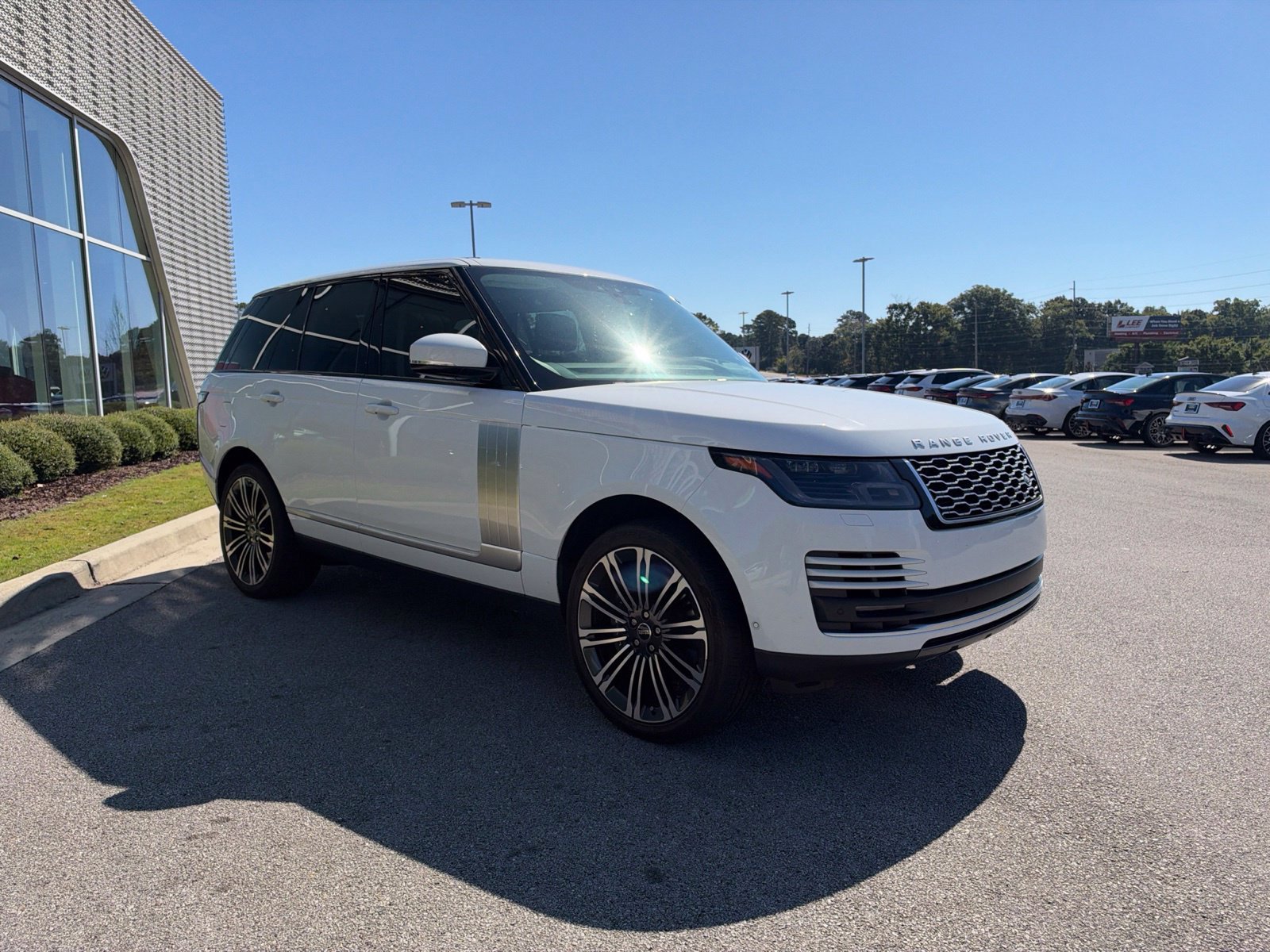 Used 2021 Land Rover Range Rover Westminster Edition AWD/4WD image 3