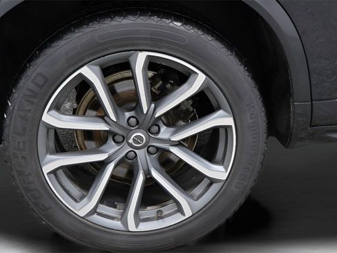 Used 2018 Volvo XC90 T5 Momentum w/ Convenience Package image 35