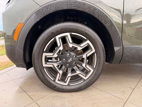 Used 2025 Hyundai Santa Cruz Limited AWD/4WD image 10