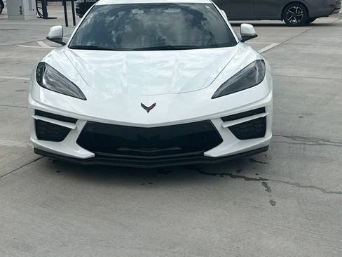 Used 2022 Chevrolet Corvette Stingray Premium Conv w/ Z51 Performance Package RWD image 2