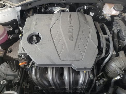 Used 2023 Kia Sorento LX FWD image 30
