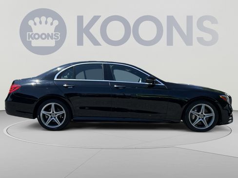 Used 2018 Mercedes-Benz E 300 4MATIC image 12