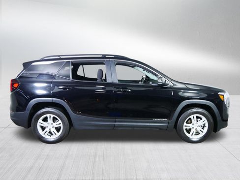 Used 2023 GMC Terrain SLE w/ Driver Convenience Package AWD/4WD image 8