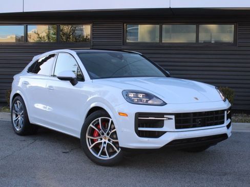New 2026 Porsche Cayenne S image 9