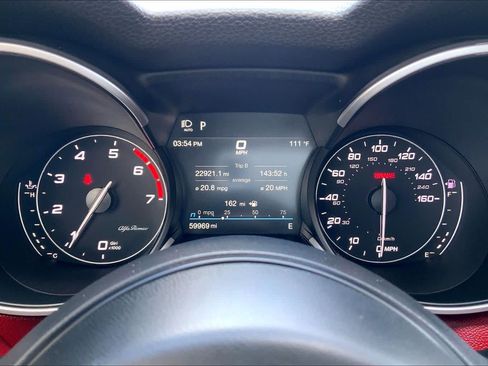 Used 2020 Alfa Romeo Stelvio RWD image 26