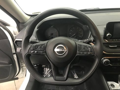 Used 2023 Nissan Altima 2.5 S image 13