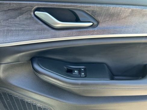 Used 2024 Jeep Grand Cherokee Limited w/ Luxury Tech Group II AWD/4WD image 19