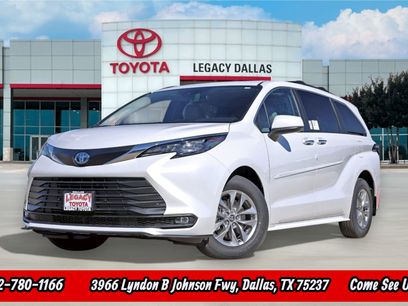 New 2026 Toyota Sienna XLE