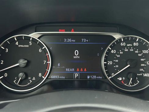 Used 2025 Nissan Altima 2.5 SV FWD image 24