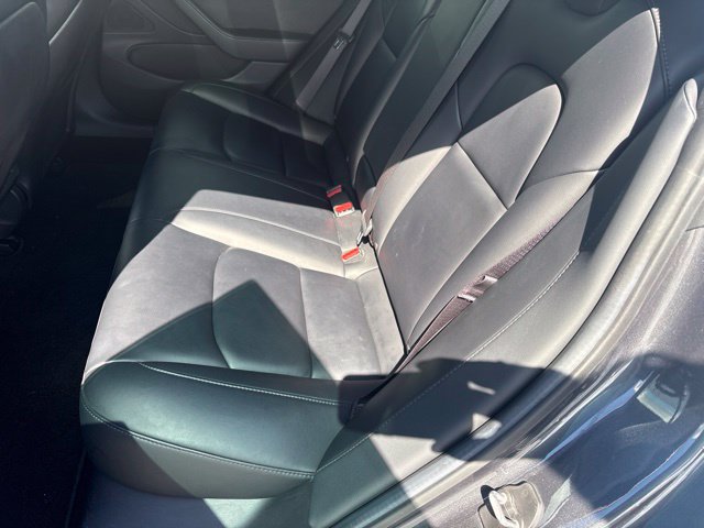Used 2019 Tesla Model 3 Standard Range RWD image 7