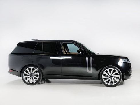 Certified 2026 Land Rover Range Rover SE AWD/4WD image 30