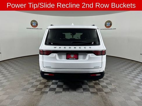 Used 2023 Jeep Wagoneer Series III w/ Preferred Equipment Group image 21