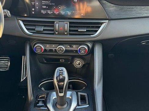 Used 2023 Alfa Romeo Giulia Sprint image 13