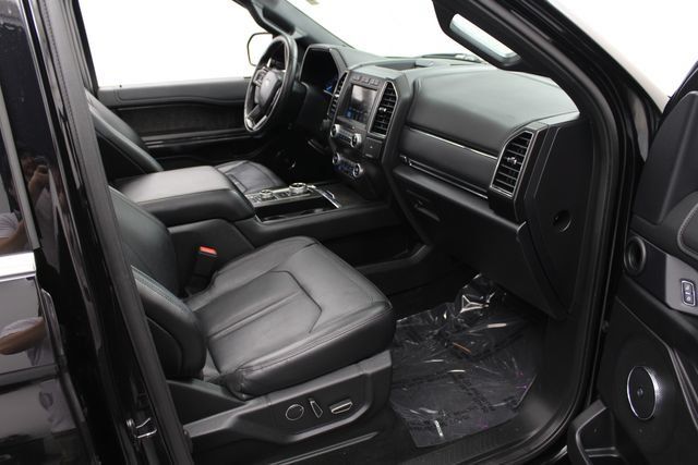 Used 2019 Ford Expedition Limited w/ Equipment Group 302A AWD/4WD image 22