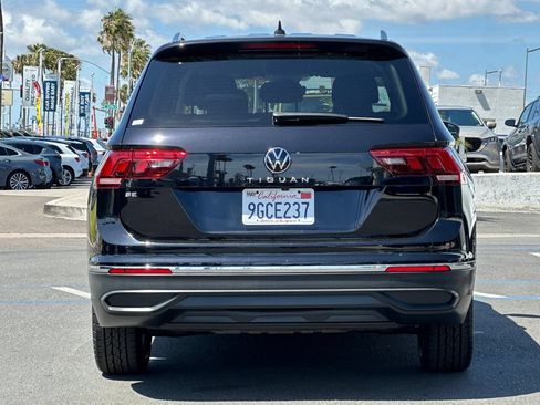 Used 2023 Volkswagen Tiguan SE FWD image 6