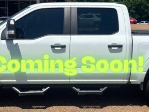 Used 2022 Ford F150 XL w/ STX Appearance Package RWD image 5