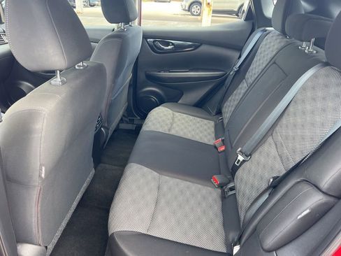 Certified 2021 Nissan Rogue Sport SV image 8