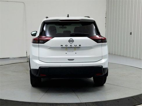 New 2026 Nissan Rogue SV image 6