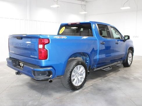 Used 2023 Chevrolet Silverado 1500 Custom image 9