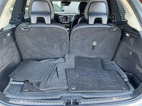 Used 2022 Volvo XC90 T6 Momentum w/ Advanced Package AWD/4WD image 18