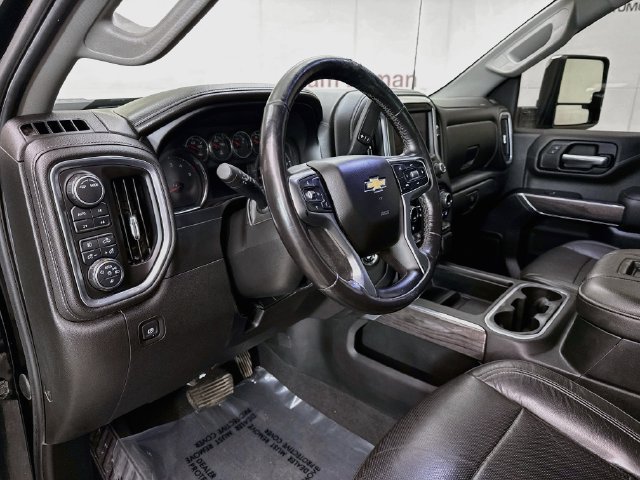 Used 2020 Chevrolet Silverado 2500 LTZ w/ LTZ Convenience Package AWD/4WD image 9