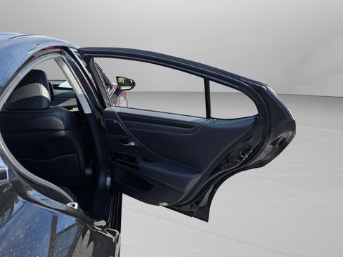 New 2025 Lexus ES 350 w/ Premium Package image 30