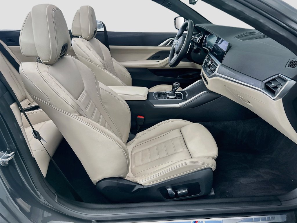 Used 2022 BMW 440i xDrive Convertible w/ Premium Package AWD/4WD image 18