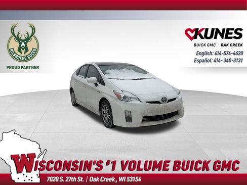 Used 2010 Toyota Prius Five image 1