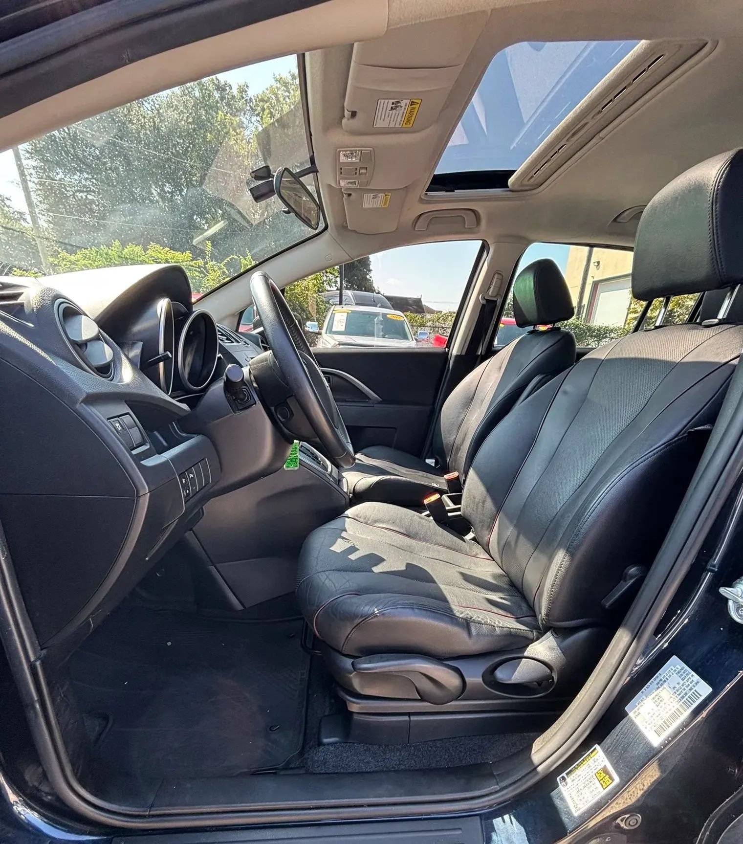 Used 2015 MAZDA MAZDA5 Grand Touring FWD image 12