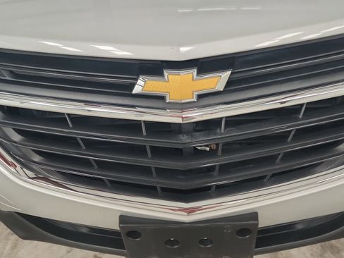 Used 2018 Chevrolet Equinox LT image 9