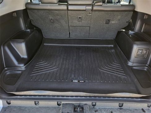 Used 2021 Toyota 4Runner SR5 Premium image 10