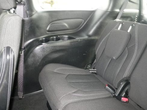 Used 2022 Chrysler Pacifica Touring image 27