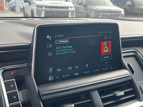 Used 2023 Chevrolet Suburban Premier AWD/4WD image 8