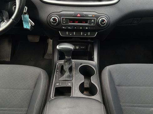 Used 2019 Kia Sorento FWD V6 w/ LX V6 Convenience Package image 22